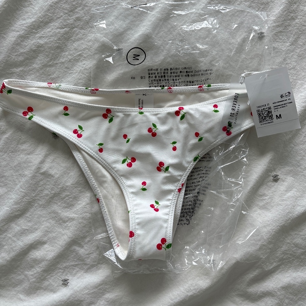 NWT NEW White Bikini Bottom with Red Strawberry Print Sz M